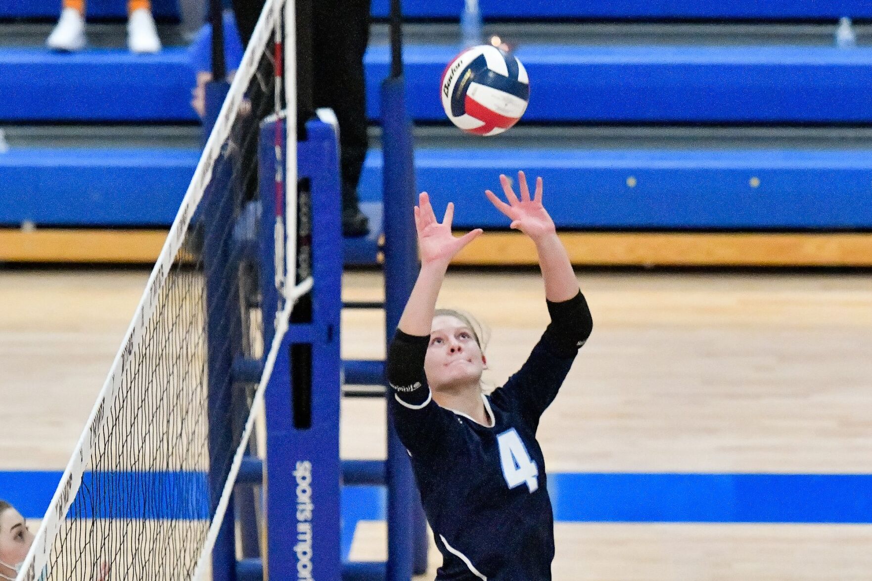 10/31/20 - Girls Volleyball - C5 quarter - Francis Howell vs St. Dominic